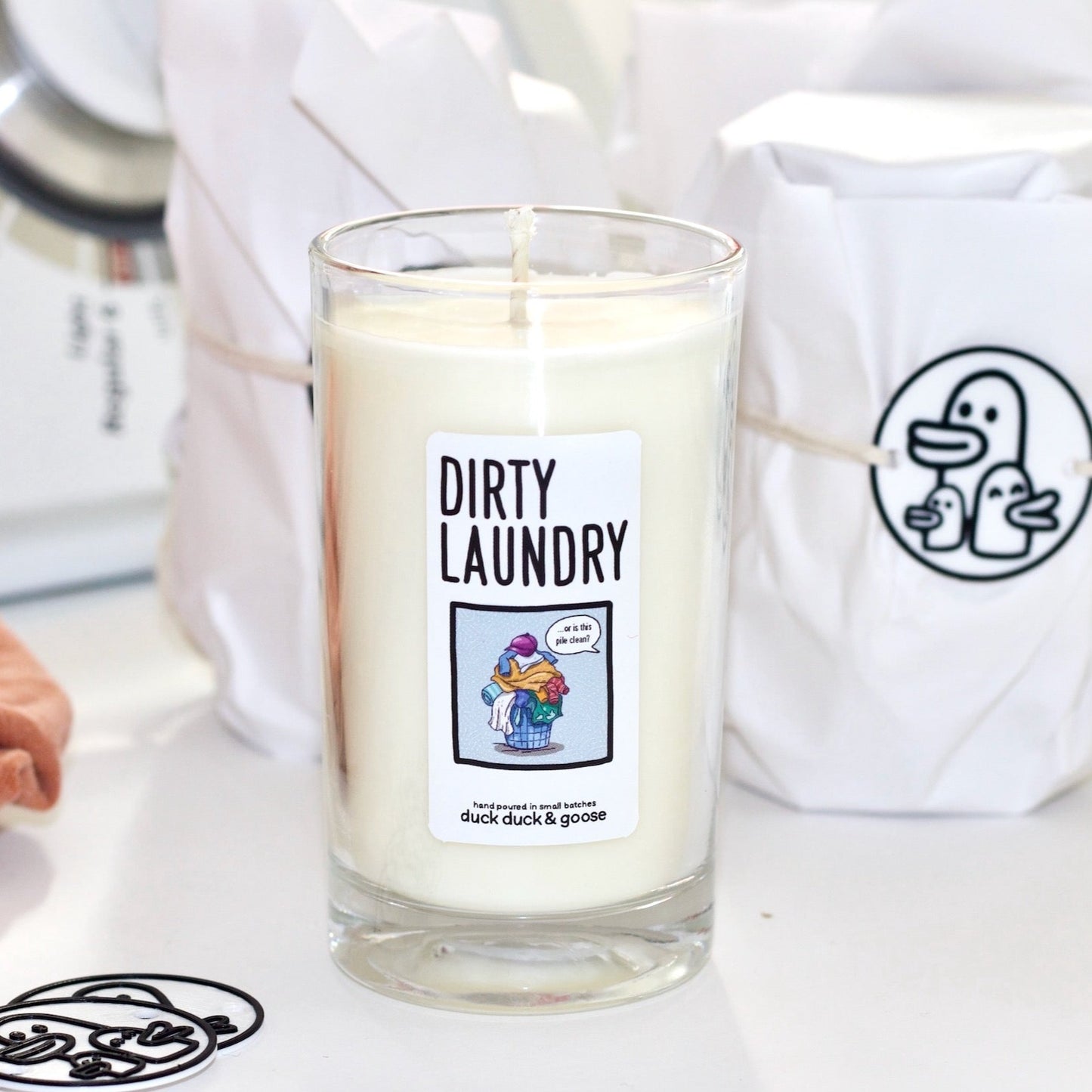 white tea & linen scented soy candle (Dirty Laundry)